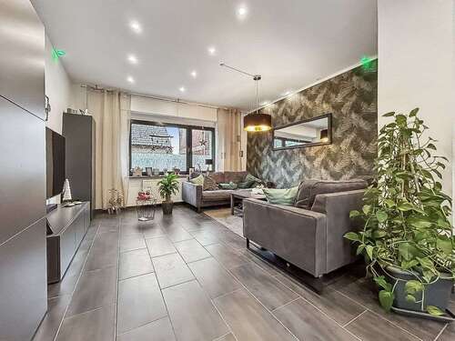 Foto - Haus zum Kaufen in Oberhausen 349.000,00 € 210 m²