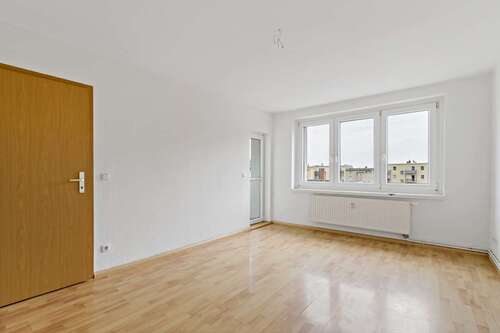 Foto - Wohnung zum Mieten in Halle 430,00 € 48 m²