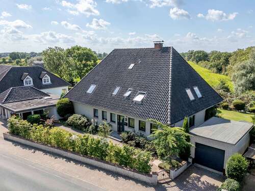 Foto - Haus zum Kaufen in Achim 869.000,00 € 369 m²
