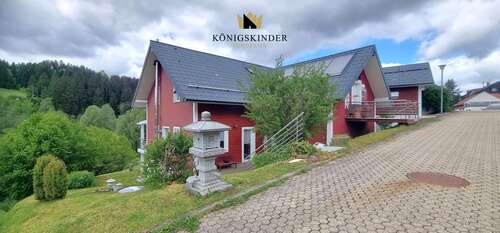 Foto - Haus zum Kaufen in Loßburg 579.000,00 € 221 m²