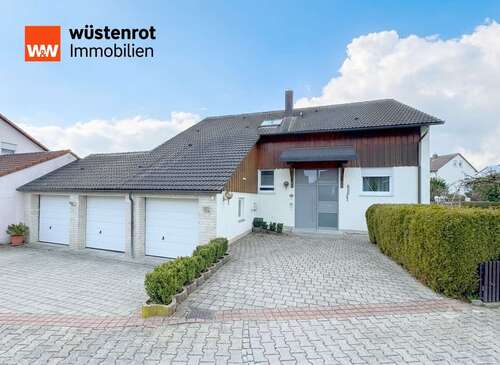 Foto - Haus zum Kaufen in Hüttlingen 419.000,00 € 165 m²