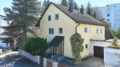 Foto - Haus zum Kaufen in München 1.595.000,00 € 265 m²
