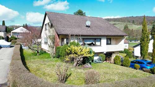 Foto - Haus zum Kaufen in Sachsenheim 395.000,00 € 192 m²