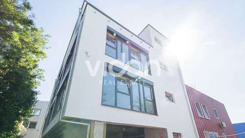 Foto - Büro in Köln 2.700,00 € 200 m² - 2.700,00 EUR Kaltmiete, ca.  200,00 m²