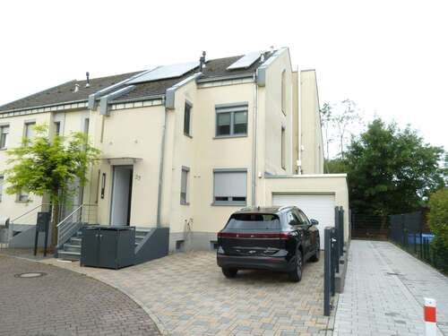 Foto - Haus zum Kaufen in Reilingen 770.000,00 € 250 m²