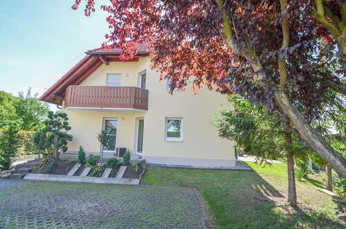 Foto - Wohnung zum Kaufen in Halle 96.000,00 € 48.35 m²