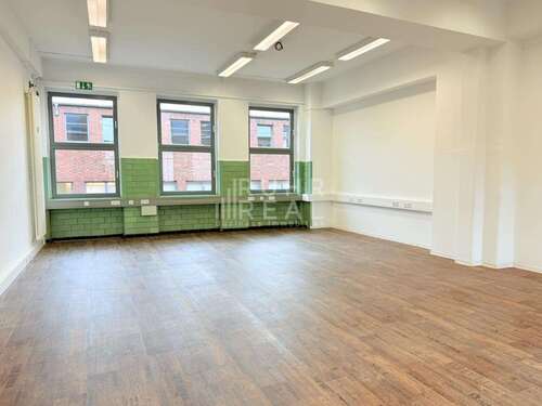 Foto - Büro in Köln 3.900,00 € 245 m² - 3.900,00 EUR Kaltmiete, ca.  245,00 m²