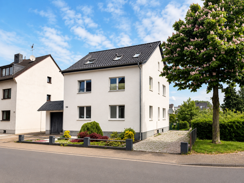 Foto - Haus zum Kaufen in Köln 690.000,00 € 194 m²