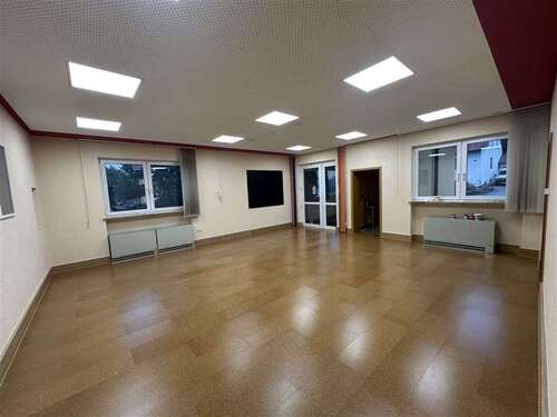 Foto - Büro in Rattelsdorf , Oberfr 890,00 € 111 m²