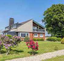 Haus zum Kaufen in Bedburg-Hau 649.000,00 € 320 m²