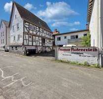 Haus zum Kaufen in Neu-Anspach 325.000,00 € 160 m²