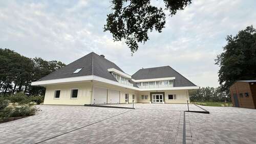 Foto - Haus zum Kaufen in Balge 3.581.000,00 € 877 m²
