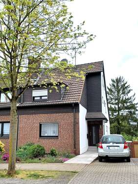 Foto - Haus zum Kaufen in Oberhausenn 399.000,00 € 139.85 m²
