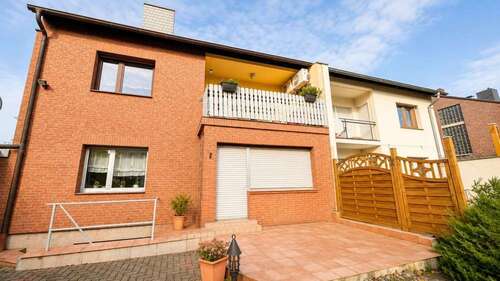Foto - Haus zum Kaufen in Monheim am Rhein 490.000,00 € 124 m²