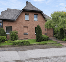 Haus zum Kaufen in Löhne 499.900,00 € 315 m²