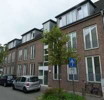 Wohnung zum Mieten in Krefeld-Hüls 770,00 € 85.73 m²