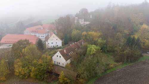 Foto - Haus zum Kaufen in Thalmassing 480.000,00 € 1050 m²