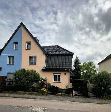 Foto - Haus zum Kaufen in Braunsbedra 270.000,00 € 140 m²