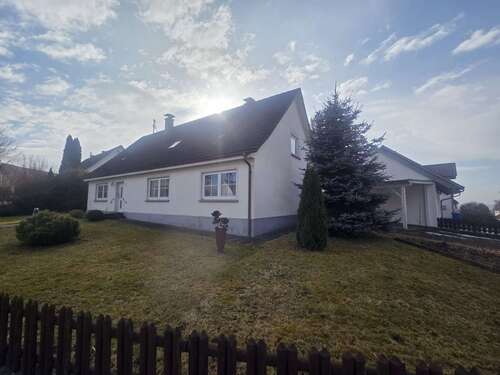 Foto - Haus zum Kaufen in Warthausen 315.000,00 € 159 m²