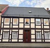 Haus zum Kaufen in Wustrow 109.000,00 € 180 m²