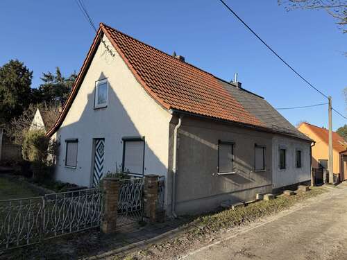Foto - Haus zum Kaufen in Weißenfels 72.000,00 € 100 m²