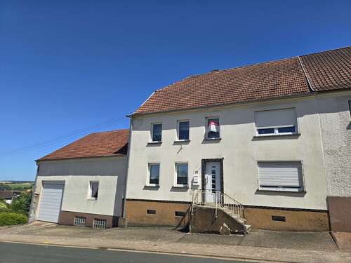 Foto - Haus zum Kaufen in Lebach 176.000,00 € 180 m²