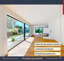 Haus zum Kaufen in Köln Lövenich 2.595.000,00 € 292.46 m² - Köln / Lövenich