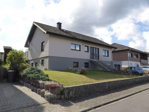 Foto - Haus zum Kaufen in Langenscheid 239.000,00 € 130 m²
