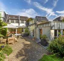 Haus zum Kaufen in Köln Junkersdorf 1.890.000,00 € 246 m² - Köln / Junkersdorf