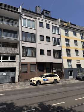 Foto - Haus zum Kaufen in Düsseldorf 1.750.000,00 € 585 m²