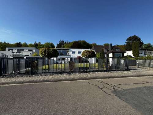 Foto - Haus zum Kaufen in Springe 675.000,00 € 320 m²
