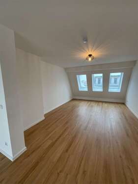 Foto - Wohnung zum Mieten in Berlin 1.864,84 € 81.47 m²