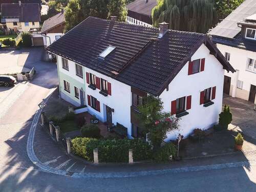 Foto - Haus zum Kaufen in Oberflossing 290.000,00 € 197.85 m²