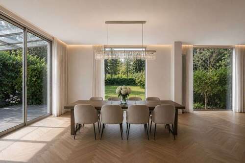 Foto - Haus zum Kaufen in Meerbusch 1.690.000,00 € 390.9 m²