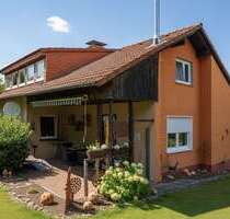 Haus zum Kaufen in Nieheim 250.000,00 € 190 m²