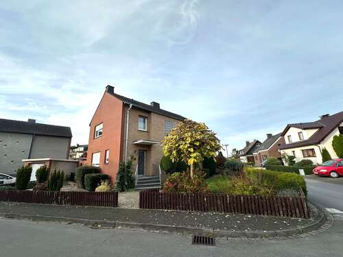 Foto - Haus zum Kaufen in Lippstadt 295.000,00 € 141 m²