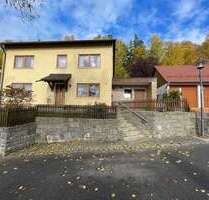 Haus zum Kaufen in Flossenbürg 230.000,00 € 227.75 m²