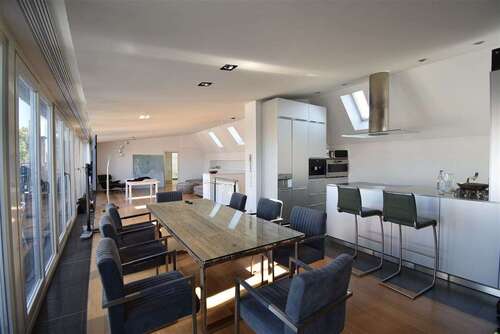 Foto - Wohnung zum Mieten in Düsseldorf 2.895,00 € 218.52 m²