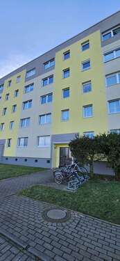 Foto - Wohnung zum Kaufen in Landsberg OT Hohenthurm 45.000,00 € 56.59 m²