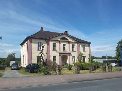 Foto - Haus zum Kaufen in Schieder-Schwalenberg 369.000,00 € 420 m²