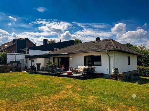 Foto - Haus zum Kaufen in Stolberg 420.000,00 € 177 m²