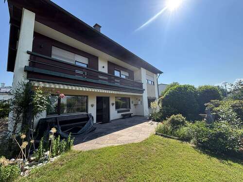 Foto - Haus zum Mieten in Freilassing 3.600,00 € 315 m²
