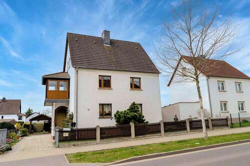 Foto - Haus zum Kaufen in Zeitz 199.700,00 € 168 m²