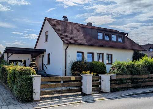 Foto - Haus zum Kaufen in Altdorf bei Nürnberg 541.000,00 € 170 m²