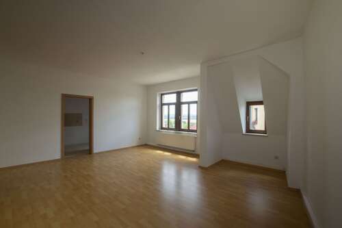 Foto - Wohnung zum Mieten in Hohenstein-Ernstthal 375,00 € 75 m²