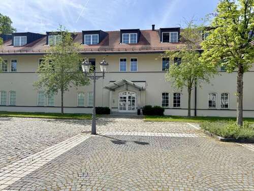 Foto - Büro in Grasbrunn Keferloh 3.680,00 € 270.4 m²
