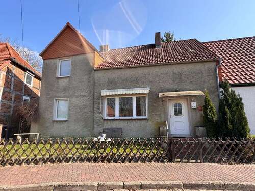 Foto - Haus zum Kaufen in Putlitz Sagast 89.000,00 € 135 m²