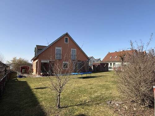 Foto - Haus zum Kaufen in Beratzhausen 499.000,00 € 151.02 m²