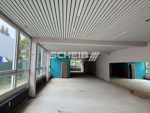 Foto - Halle in Schwäbisch Hall 1.240,62 € 217.7 m²