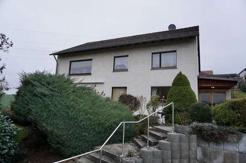 Foto - Haus zum Kaufen in Guxhagen Wollrode 325.000,00 € 194 m²